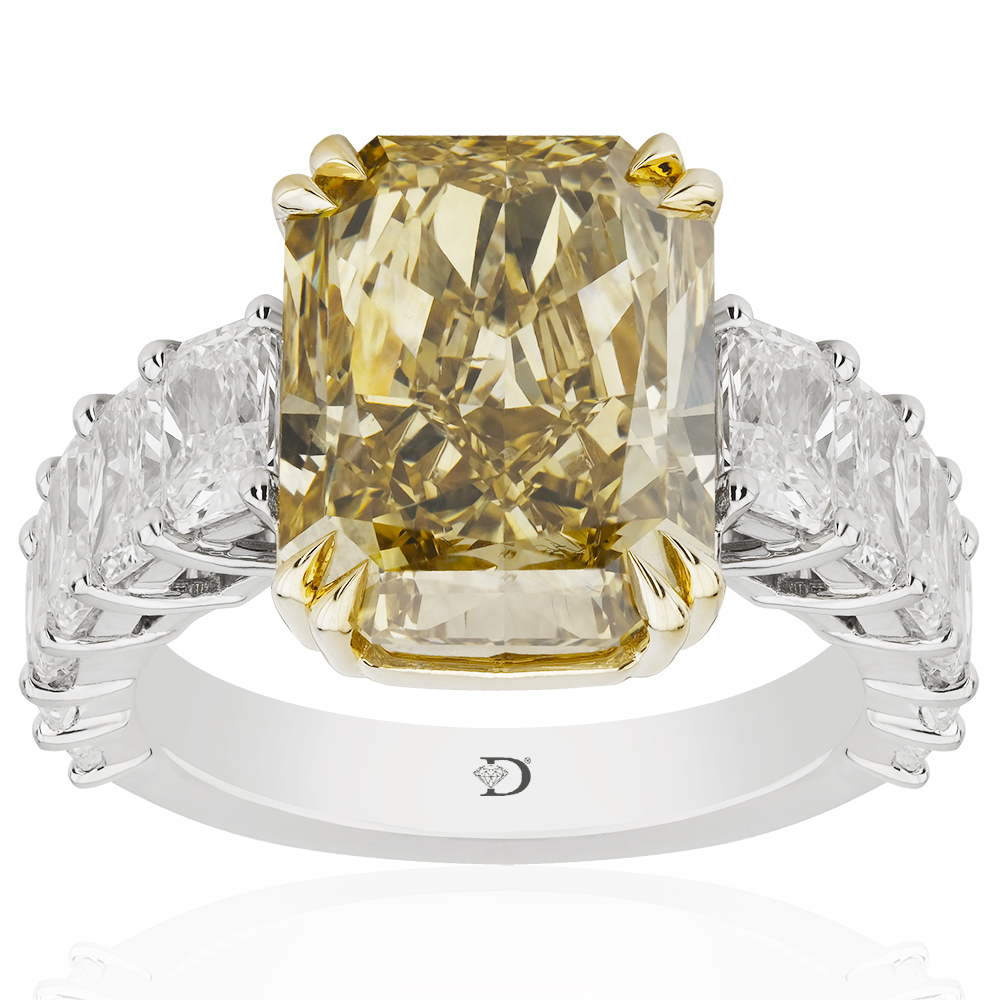 7,83 Ct. Diamond Fancy Ring